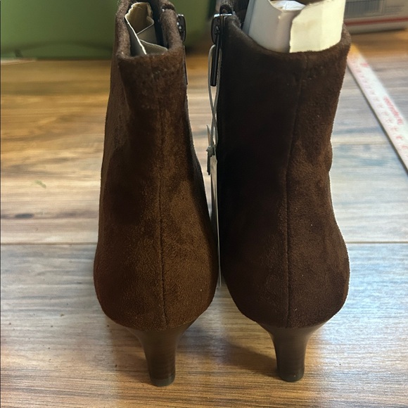 Impo Memory Foam Mink Brown Naja Kitten Heel Boots - Picture 7 of 8